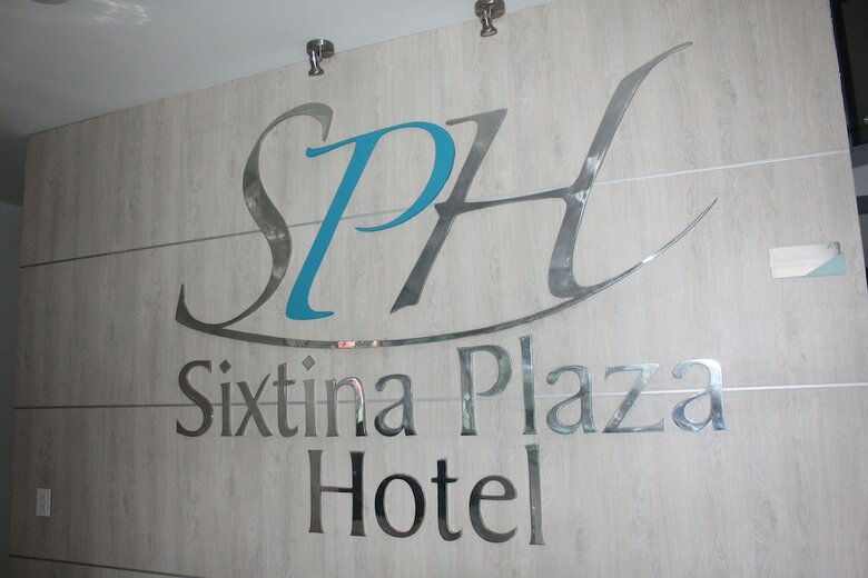 Sixtina Plaza Hotel