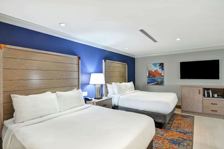 The Cincinnatian Hotel Curio Collection By Hilton