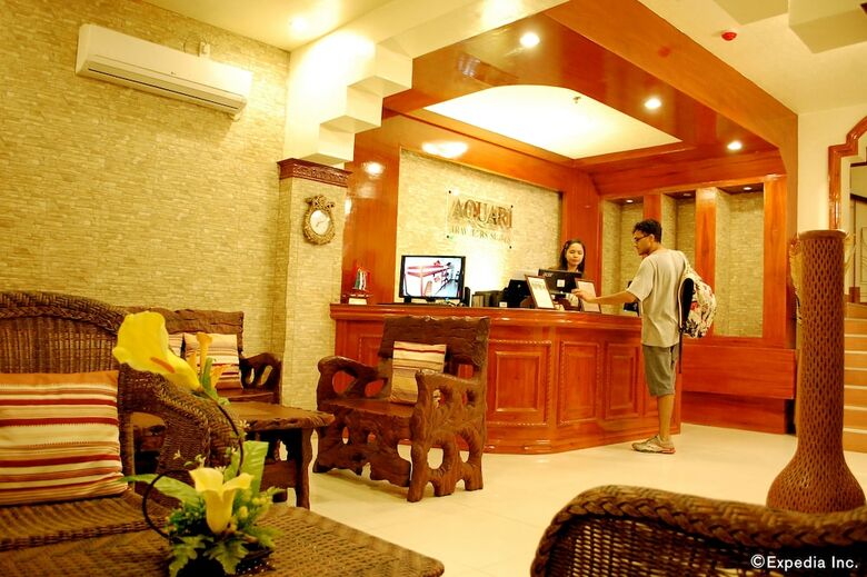 Hotel Aquari Travelers Suites
