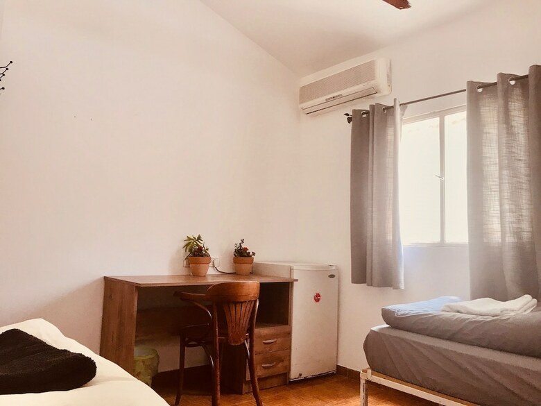 Hostal Al Yakhour Hostel
