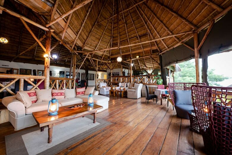Posada Crater Safari Lodge