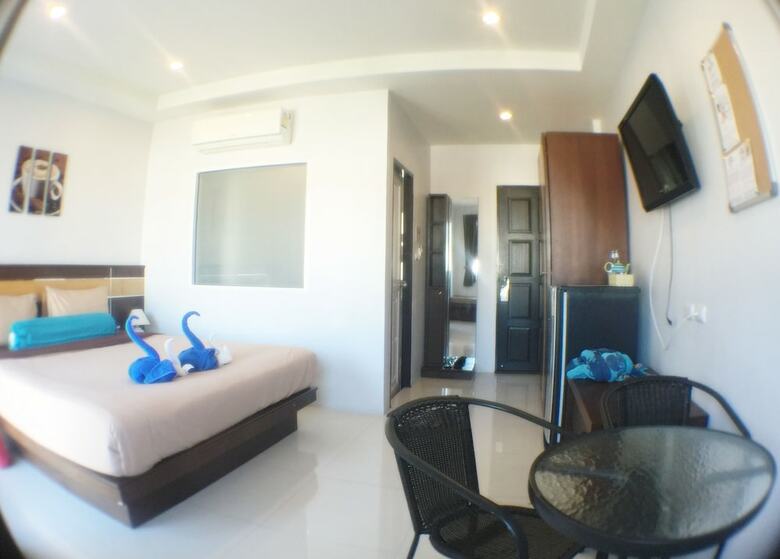I-kroon Caf� & Hotel