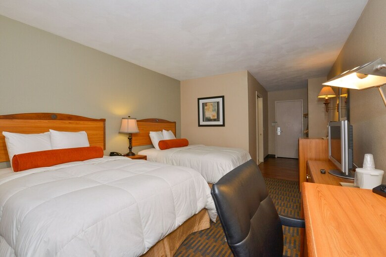 Hotel Lamplighter Inn & Suites - North