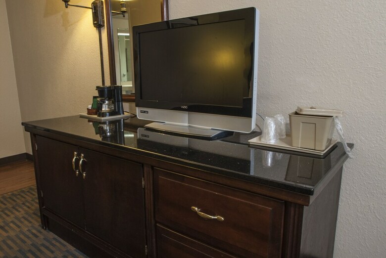 Hotel Lamplighter Inn & Suites - North