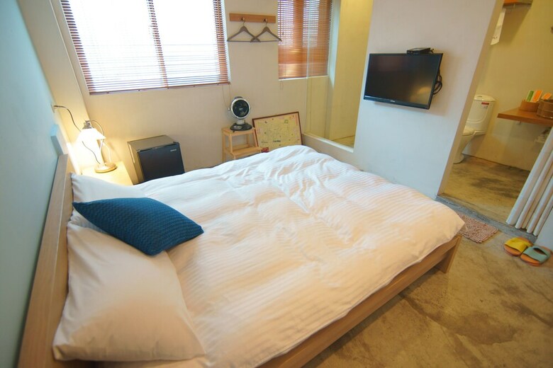 Bed & Breakfast Two Meters Lane Two Hall