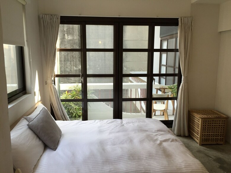 Bed & Breakfast Two Meters Lane Two Hall