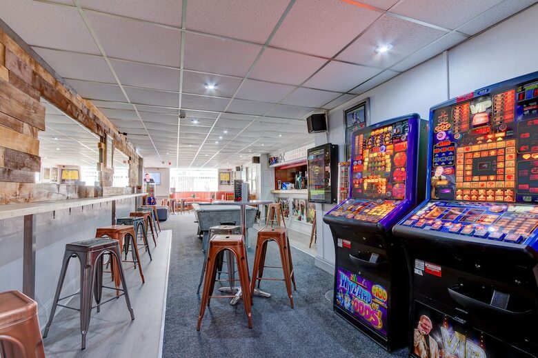 The New Sandringham Court Hotel