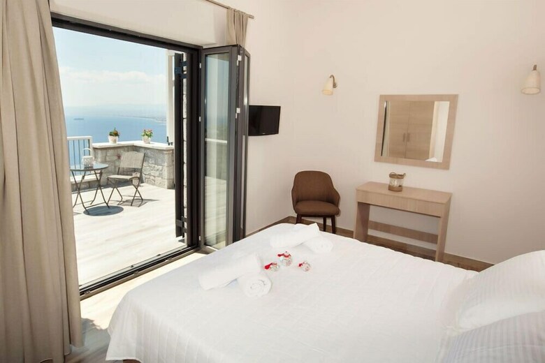 Apartamentos Petra Thea