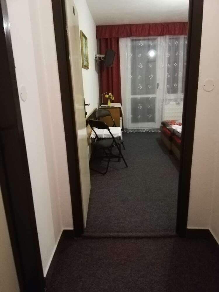 Abc Hotel