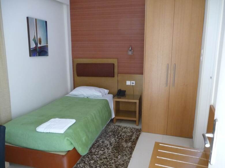 Hotel Flisvos