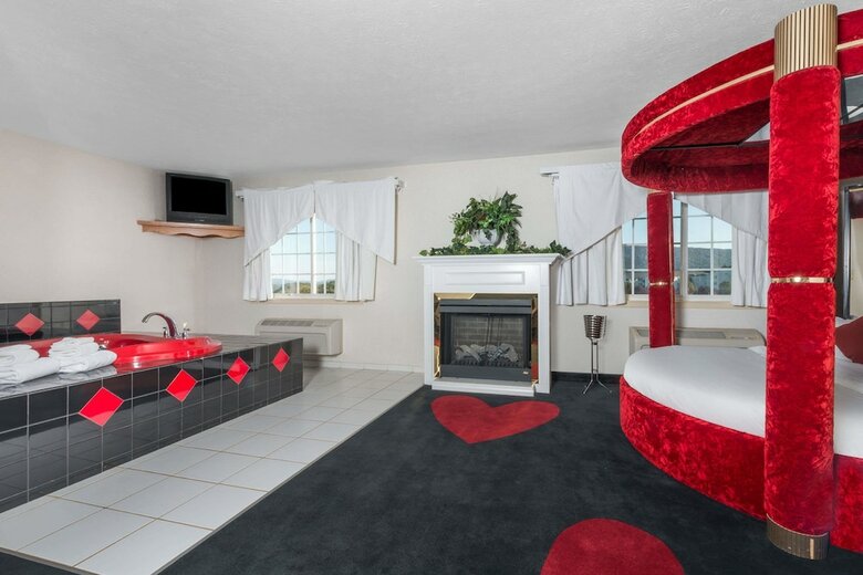 Hotel Ramada By Wyndham Strasburg
