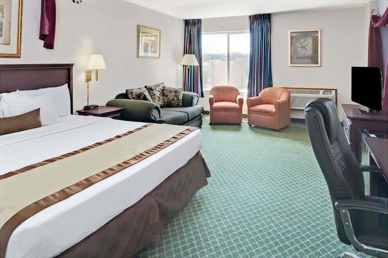 Hotel Ramada By Wyndham Spokane Valley