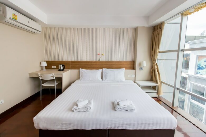 Snooze Hotel Thonglor Bangkok