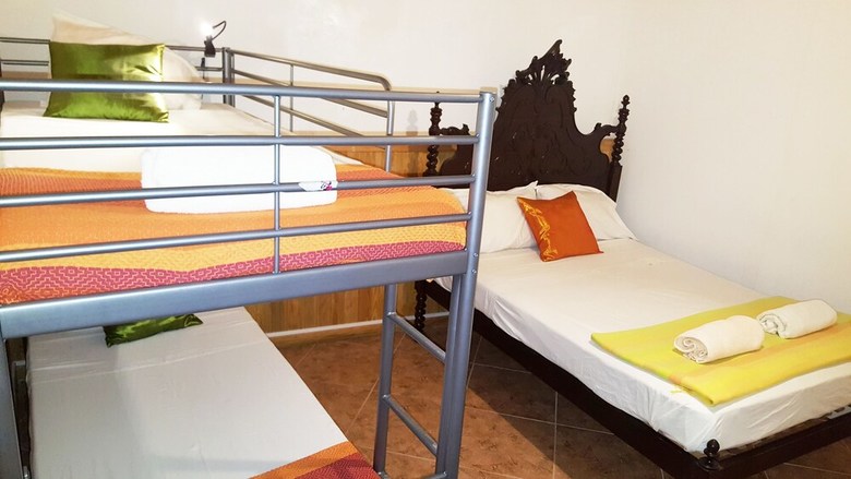 Hostal The Guesthouse Of Alcoba�a