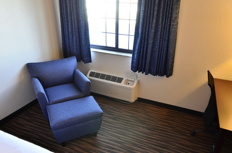 Hotel Cobblestone Inn & Suites - Holstein