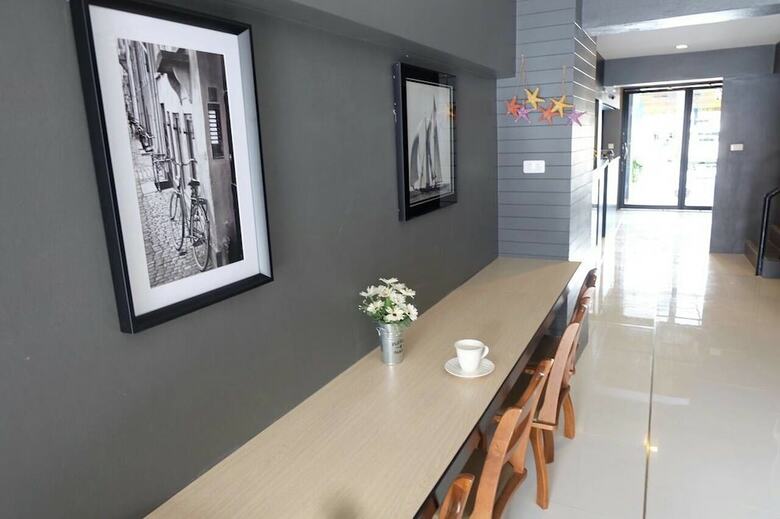 Hostal Loma Hostel At Phuket Town