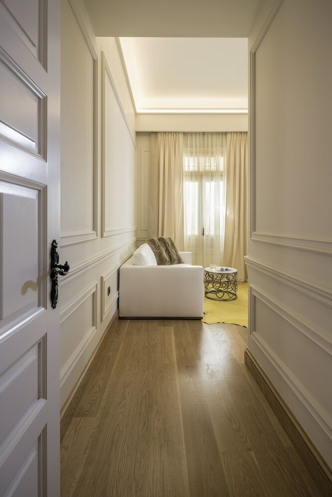 3sixty Hotel & Suites