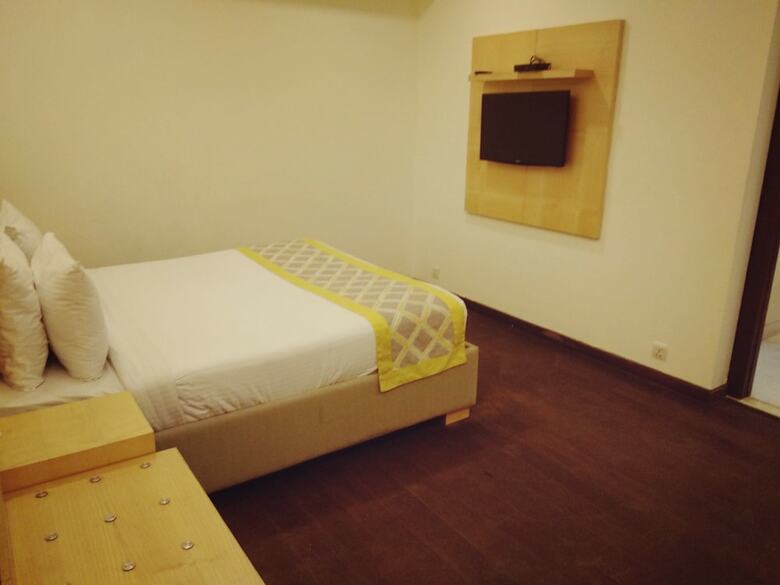 Hotel Stately Suites NH 8