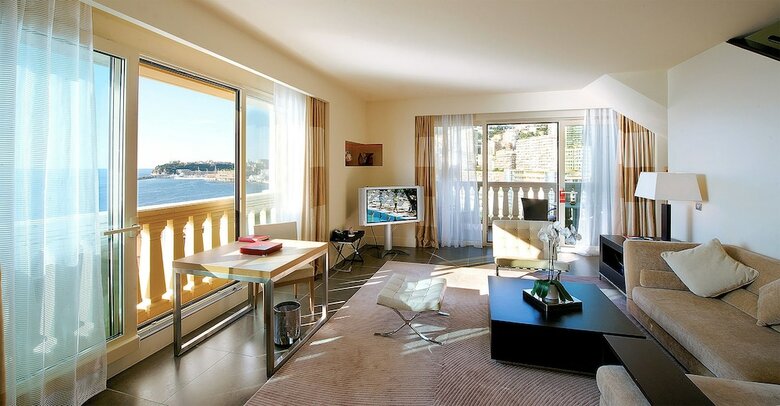 Monte-carlo Bay Hotel & Resort