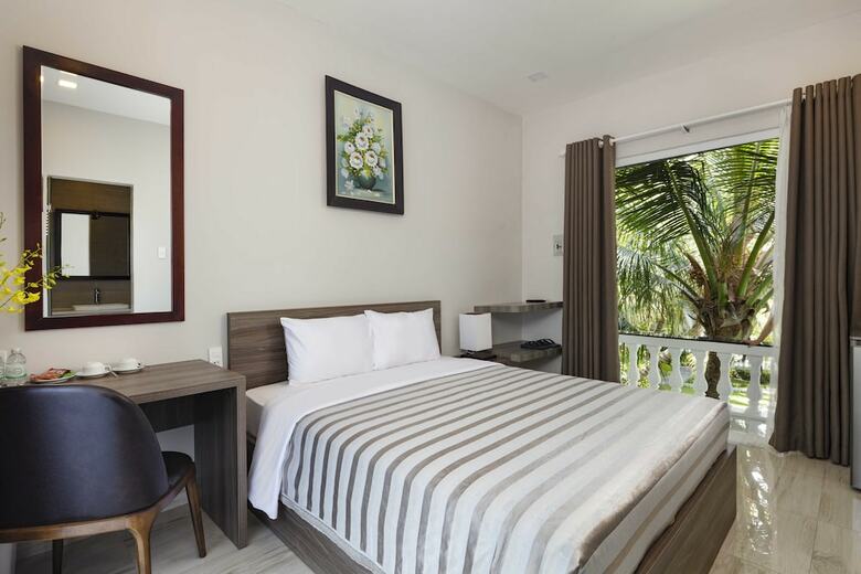 Hotel La Paloma Villa