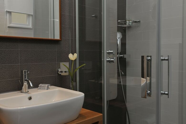 Hotel Aella Residence