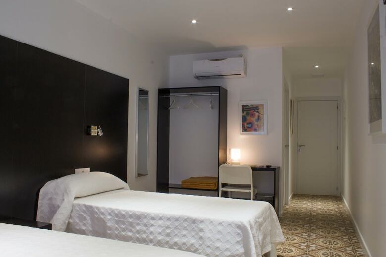 Hostal Nova