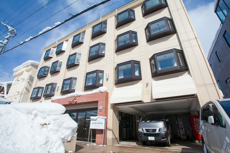 M Hotel
