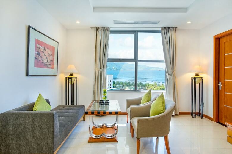 Richico Apartments And Hotel