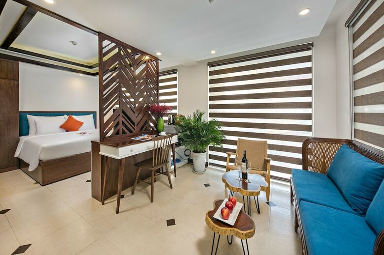 Emily Hotel & Apartments