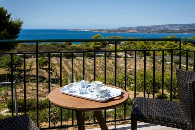 Apartamentos Dionysos Village Resort