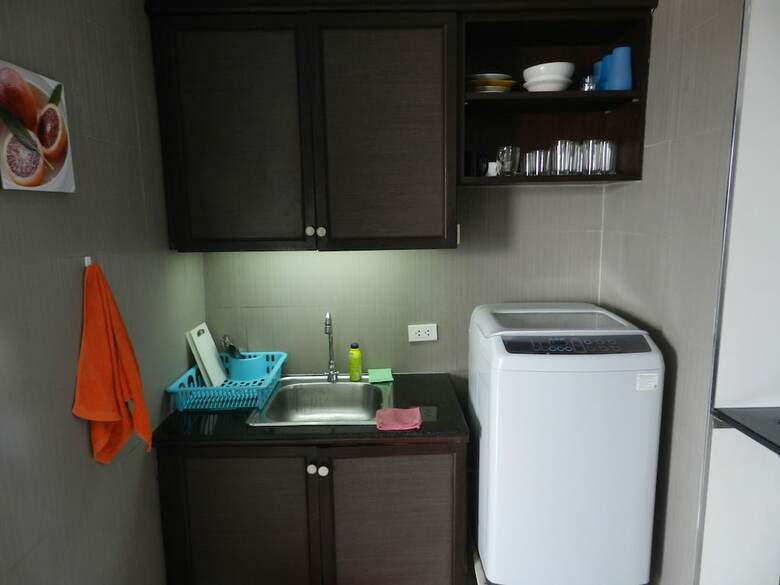 Alex Group Jomtien Plaza Condotel