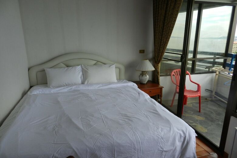 Alex Group Jomtien Plaza Condotel