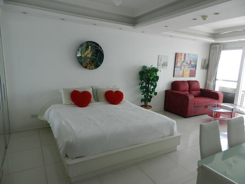 Alex Group Jomtien Plaza Condotel