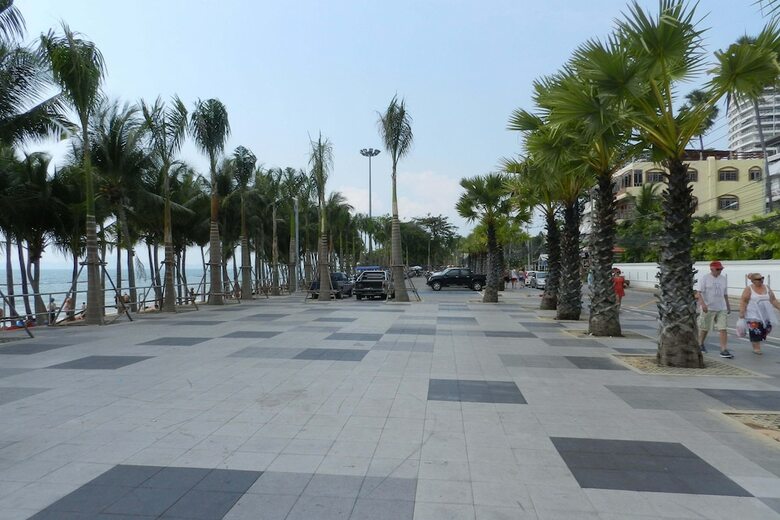 Alex Group Jomtien Plaza Condotel