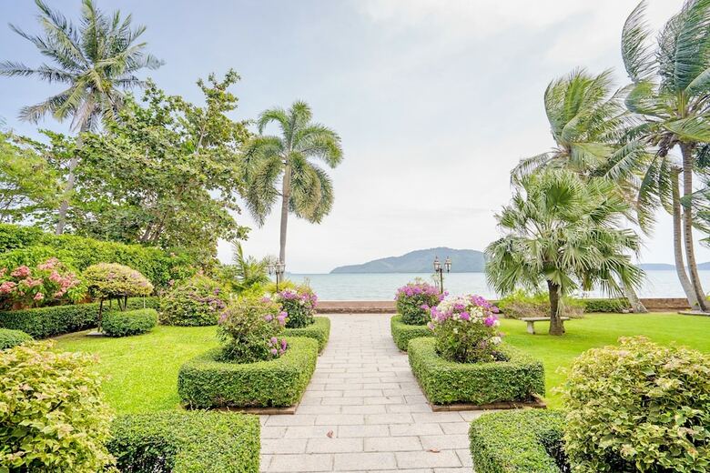 Hotel Royal Thai Villas Phuket