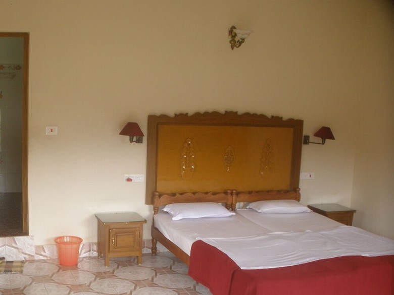 Hotel Jungle Palace Homestay