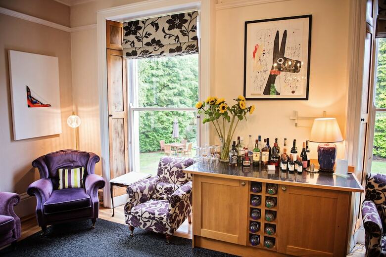Hotel Beaumont House