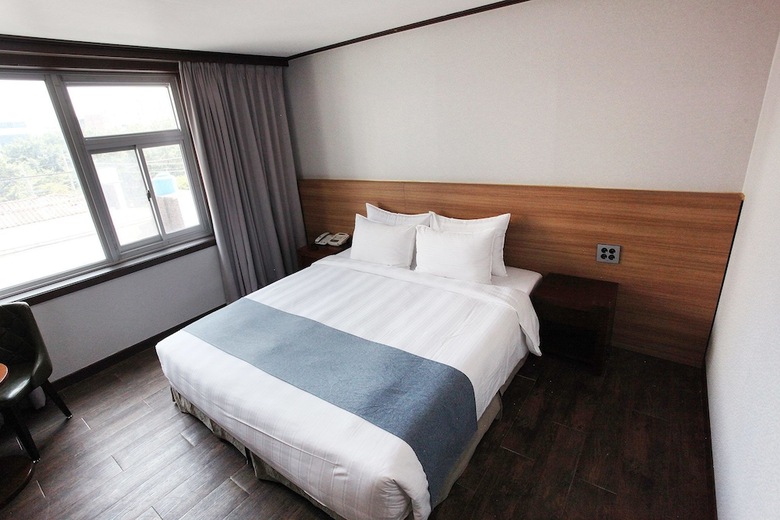 Noblesse Hotel