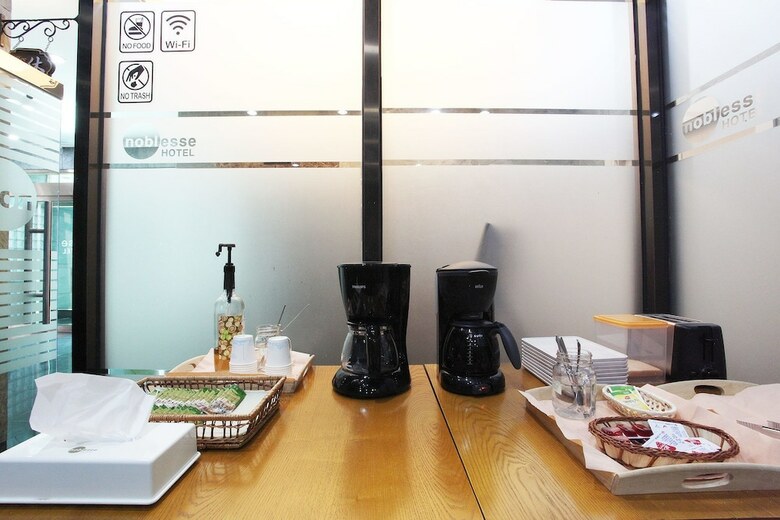 Noblesse Hotel
