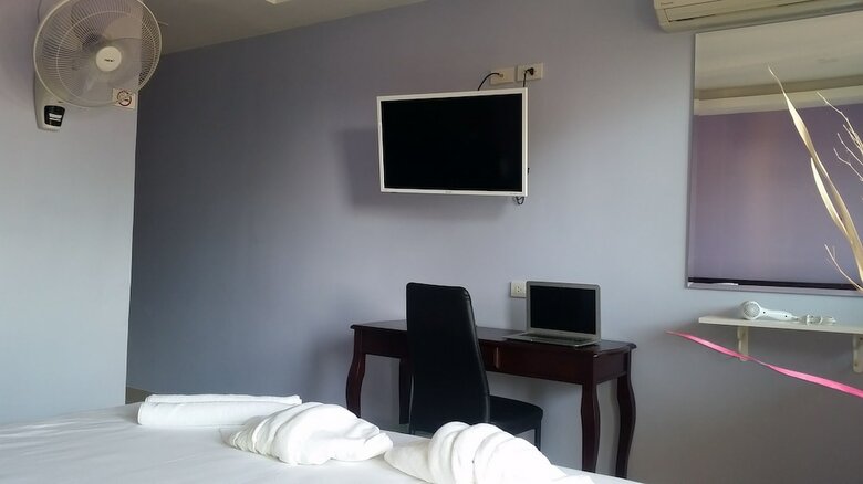 Hotel Patamnak Beach Guesthouse