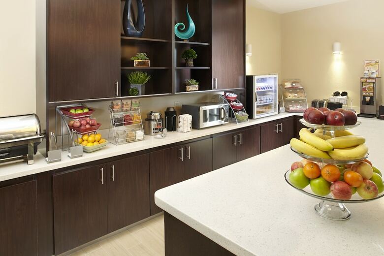Hotel Hawthorn Suites By Wyndham Wheeling At The Highlands