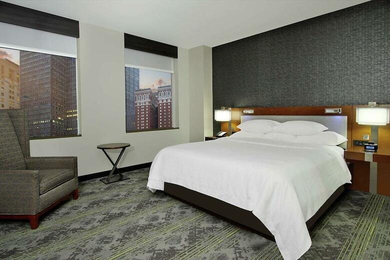 Hotel Embassy Suites By Hilton Pittsburgh Downtown