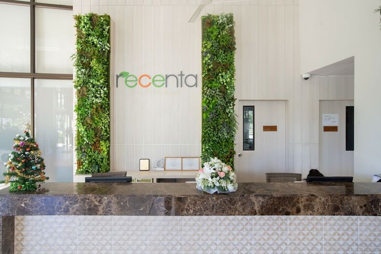 Hotel Recenta Suite Phuket Suanluang