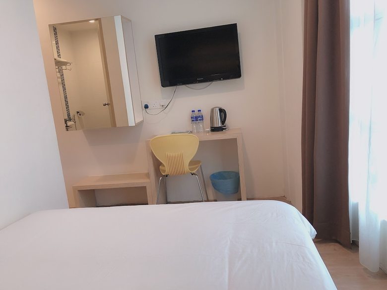 Tras Mutiara Hotel
