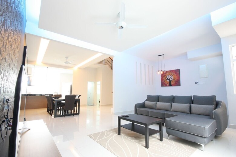 Shamrock Beach Villas 9