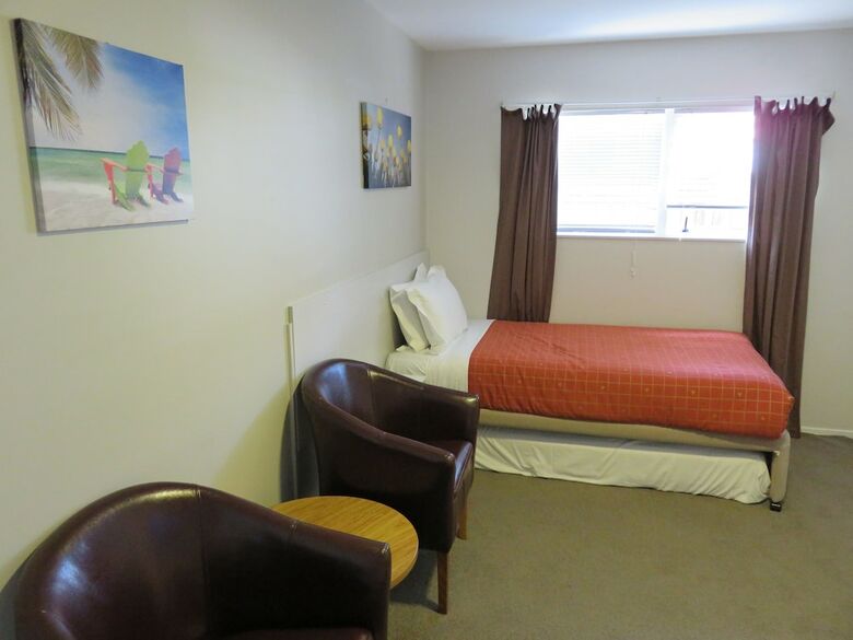 Motel Mcwilliam Apartments