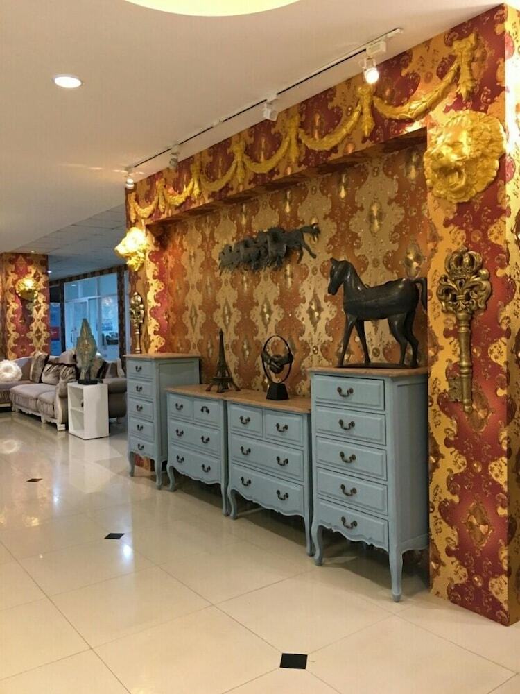 Hotel Grand Holiday Residence