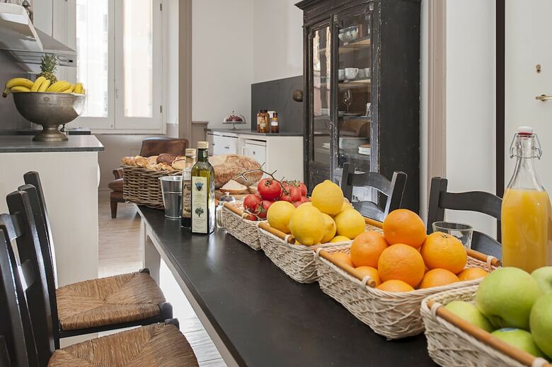 Bed & Breakfast C�t� Rome Colosseo