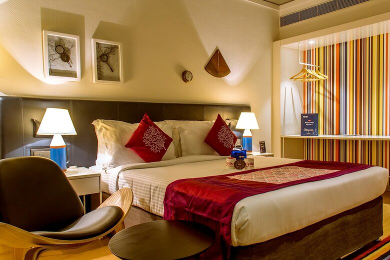 Oyo 1447 The Port Hotel