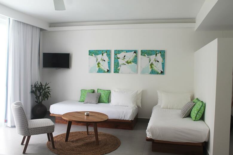 Hotel Naia Resort